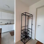 Appartement Casa Grutzen Design With Pool In Bozen