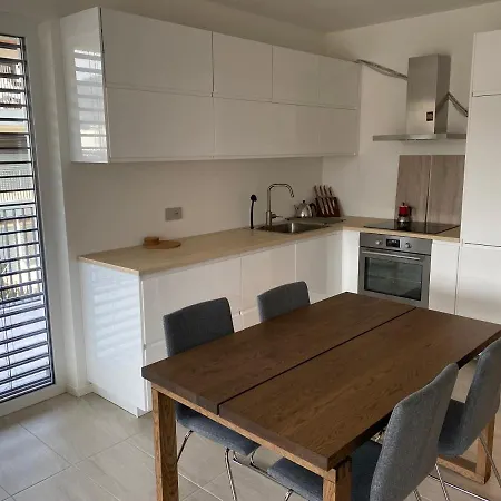 Casa Grutzen Design With Pool In