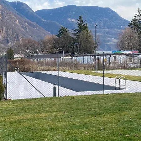 Casa Grutzen Design With Pool In Appartement Bozen