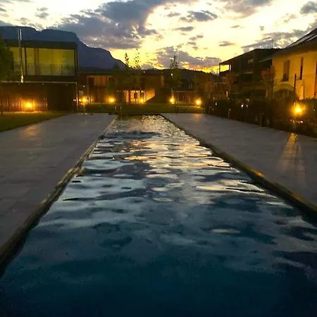 Appartement Casa Grutzen Design With Pool In